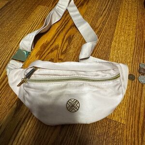 Lilly Pulitzer belt bag